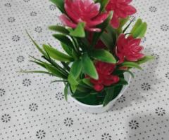 EINE KLEINE BLUME ! PLASTIK !